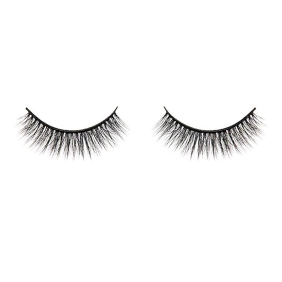 Battington Lashes Monroe 3D Silk Lashes - Picture 5 of 6